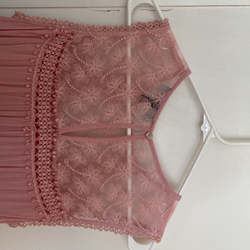 Sheer Sleeveless Top - Picture 3 of 5